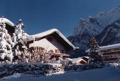 Das Haus Lorenz im Winter